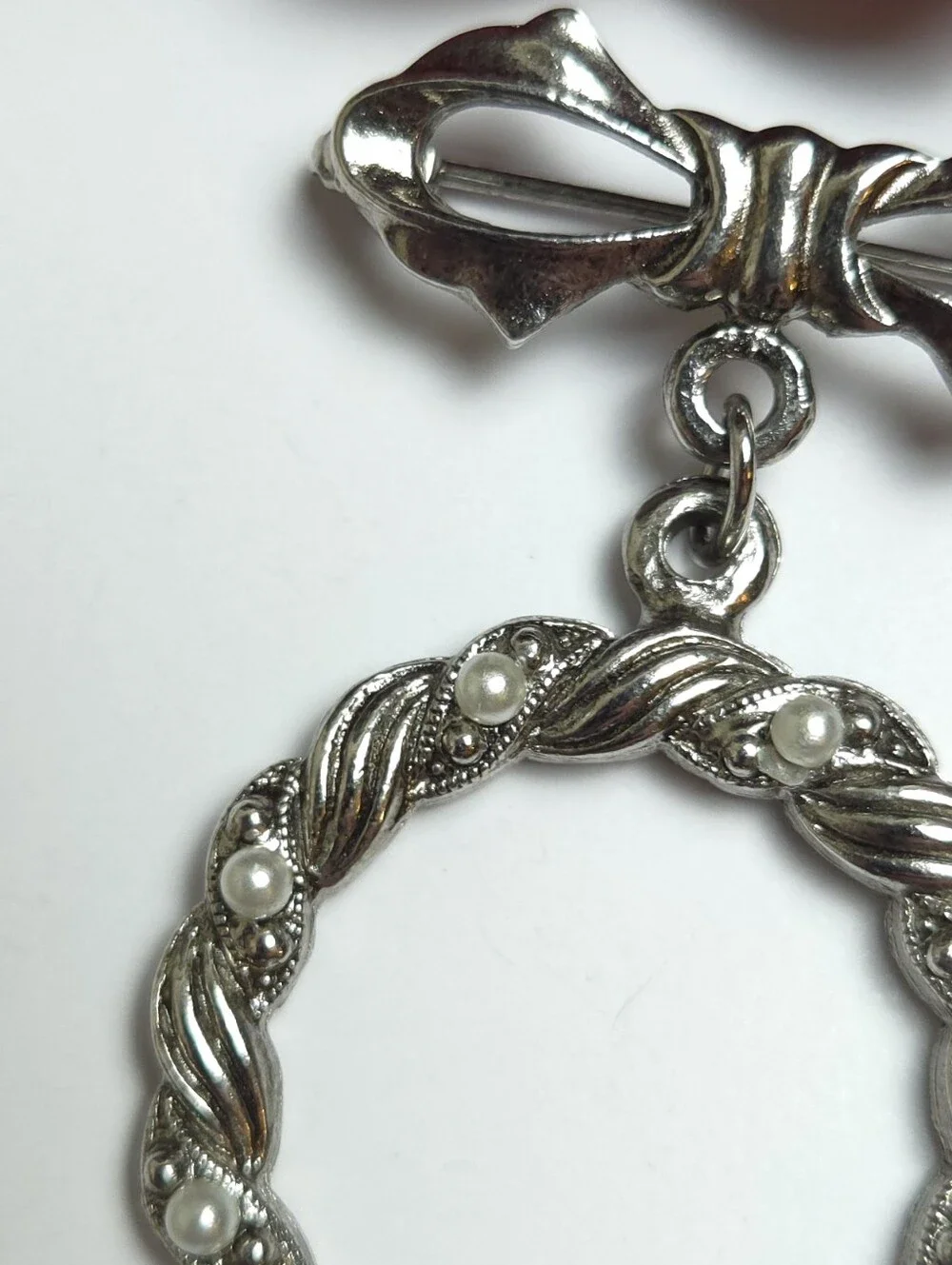 Vintage Silver Bow & Round Ornate Pearl Dangle Brooch